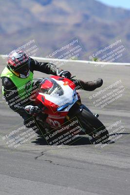 media/Apr-14-2024-SoCal Trackdays (Sun) [[70f97d3d4f]]/6-Bowl (1030am)/